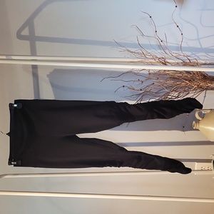 Fabletic, size large (fits medium/small). Black